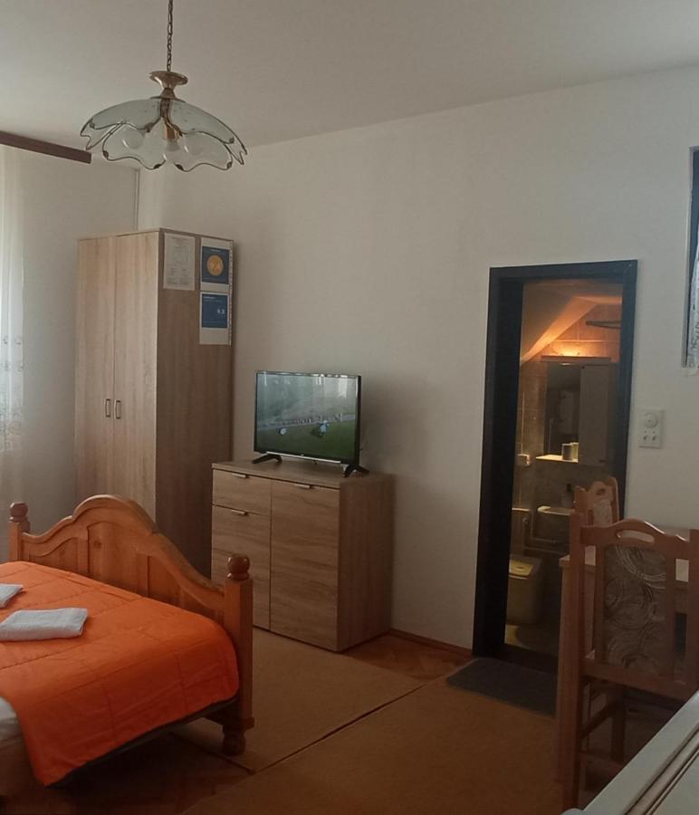 Apartman Andelina วรินรัชกา บานยา ภายนอก รูปภาพ
